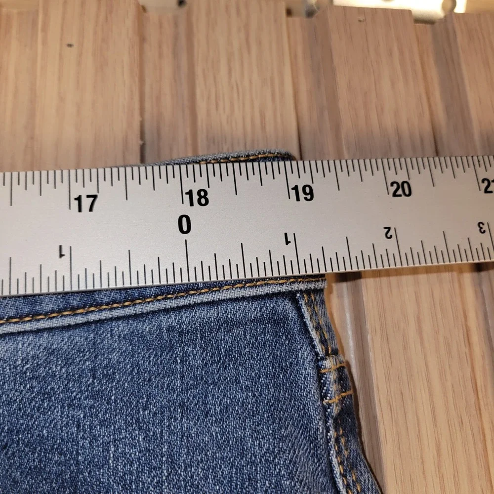 Flint and Tinder Mens Straight Fit Jeans 38x34 Medium Wash Blue F-520032 NWT
